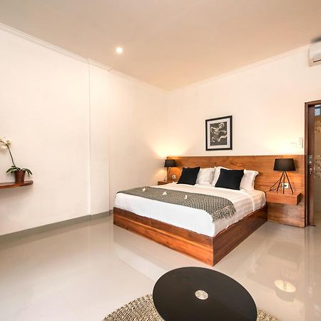 Hotel Puri Uma Ratu By Rpm Seminyak Exterior foto
